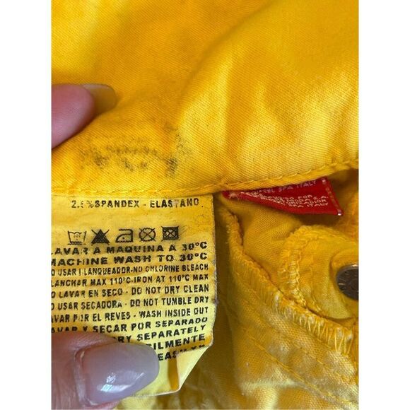Vintage Diesel Industry Yellow Low Rise Micro Shorts Women’s Sz 8 Y2K Festival - Picture 8 of 10